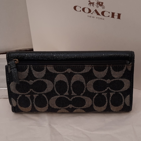 Coach wallet - Picture 2 of 7